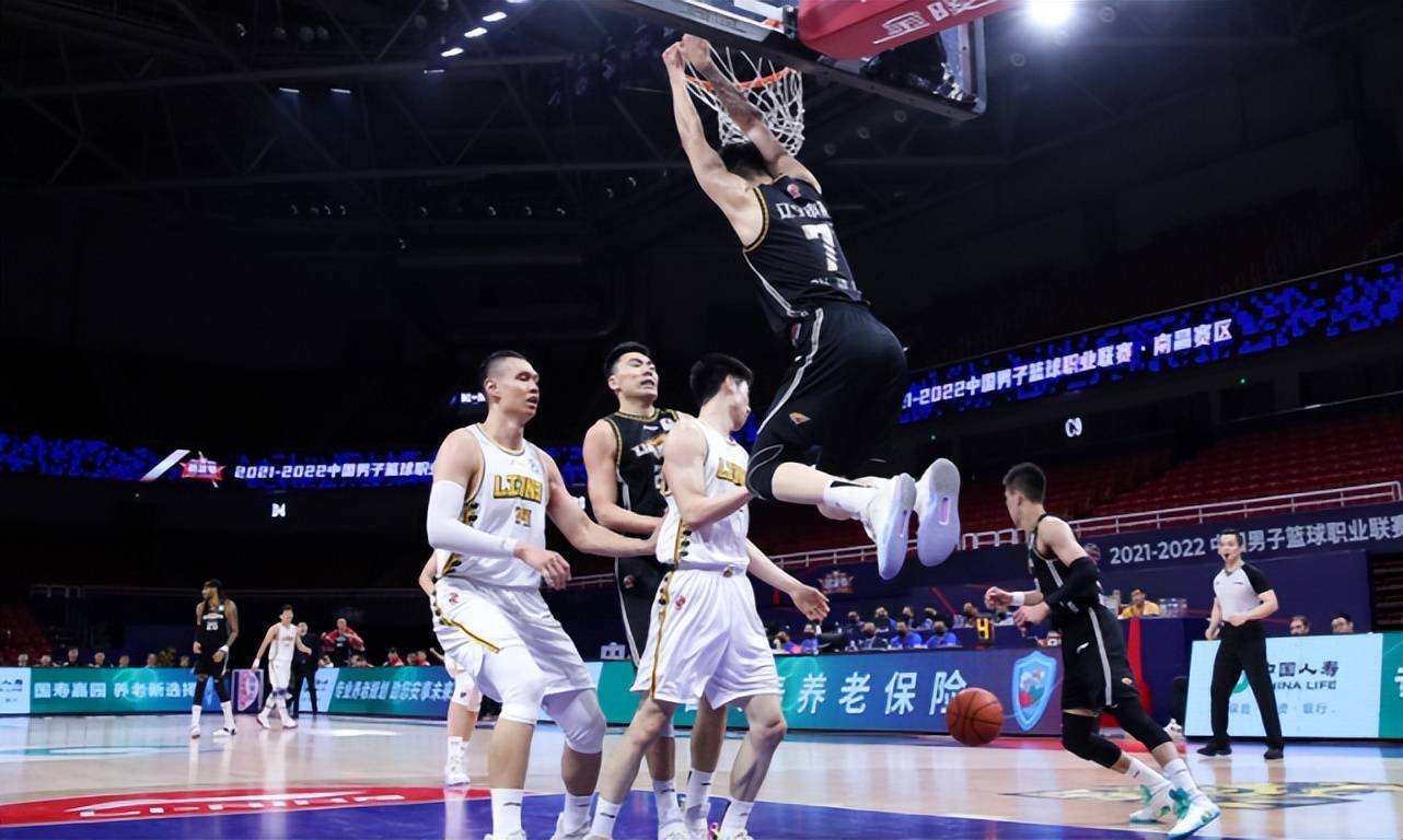 CBA新赛季揭幕，四川特聘前NBA内线巨星加盟球队助力夺冠