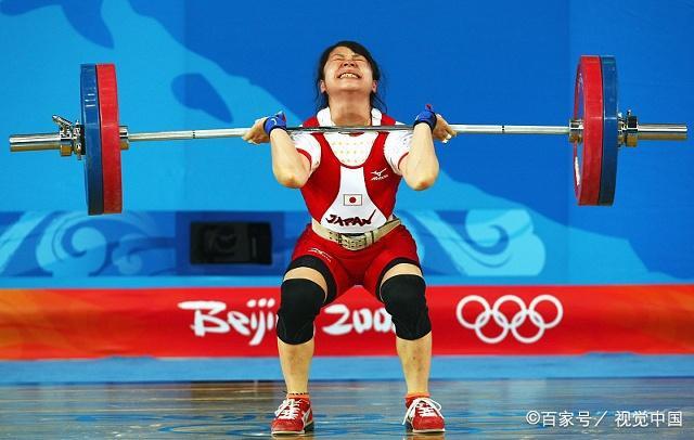 MK体育-举重比赛上日本选手表现出色，夺得冠军